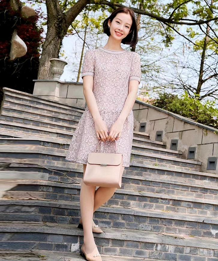 凤凰传奇的专辑(凤凰传奇的专辑大卖)